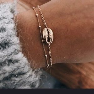 Set of 2 Bohemia shell Bracelets
